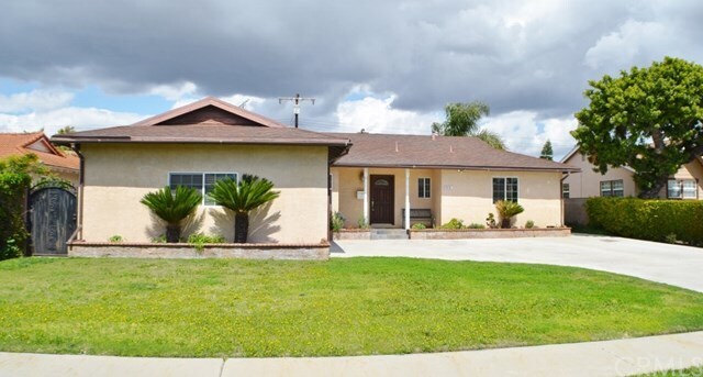 Primary Photo - 9091 Vons Dr