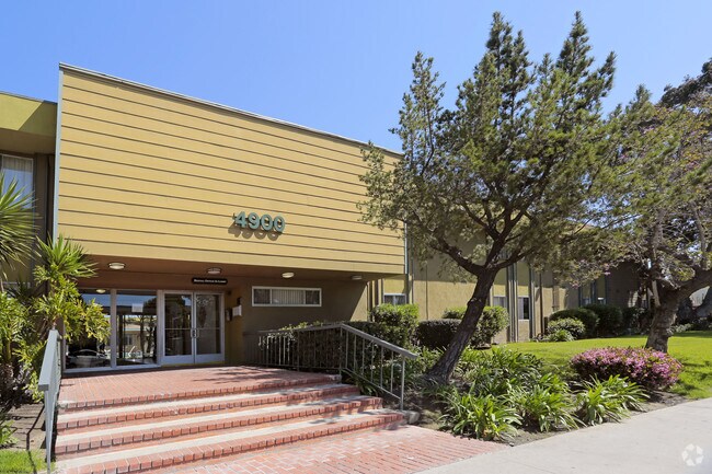 Foto del edificio - Country Villa Apartments