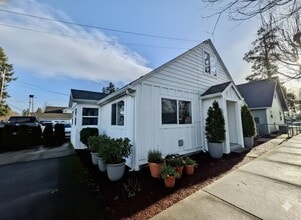 Building Photo - 105 E Arlington St