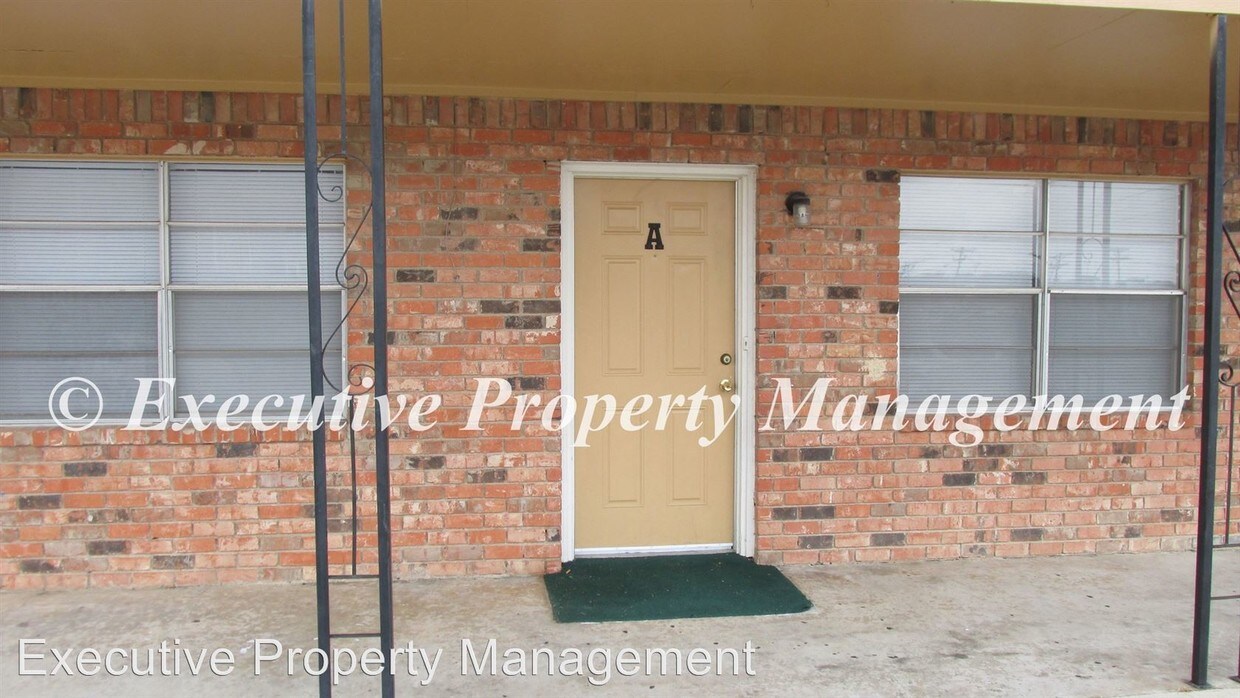 Primary Photo - 2 br, 1 bath Apartment - 309 Sunset Lane