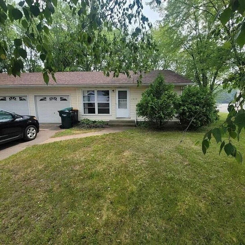 Foto principal - 1403/1405 Daley Avenue