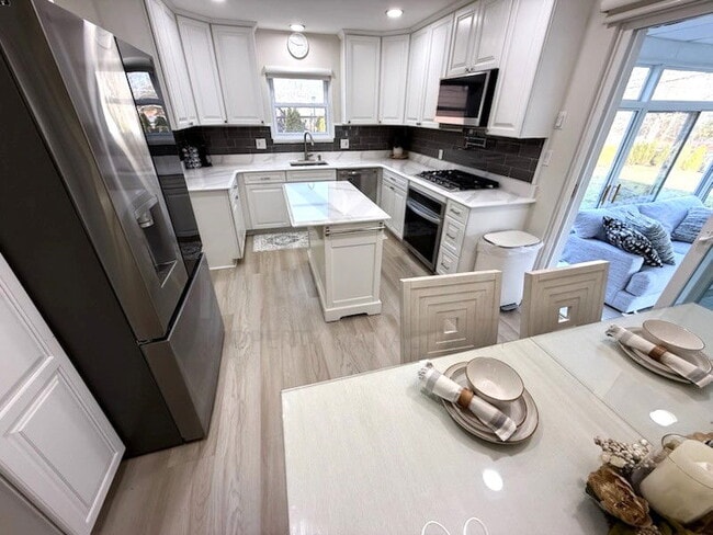 Building Photo - 23838 Barfield St