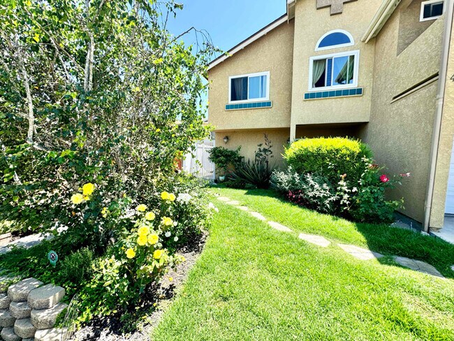 Foto del edificio - 4377 Wilson Ave