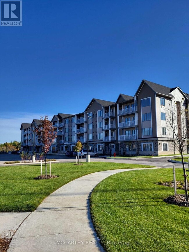 Building Photo - 270 Hagan St E