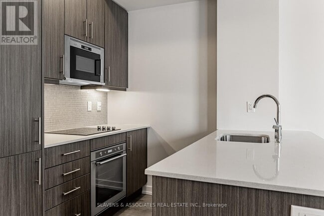 Photo du bâtiment - 297 College St