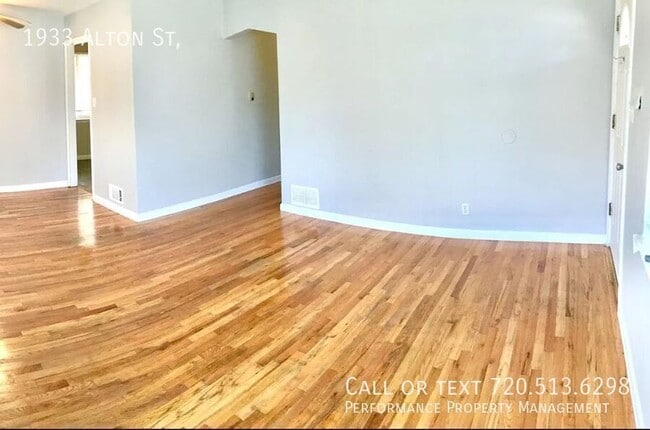 Building Photo - 1933 Alton St