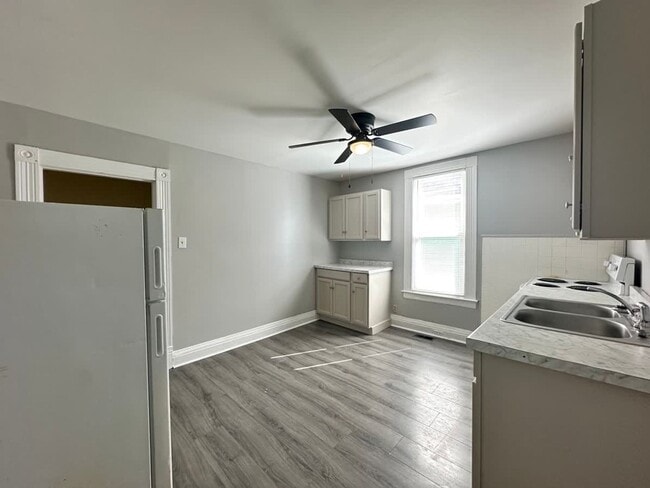 Photo - 252 E Loudon Ave House