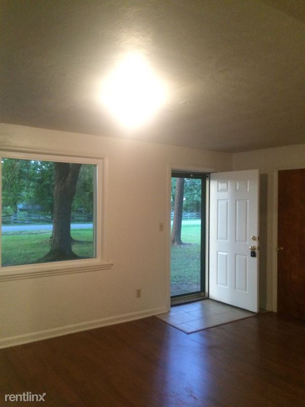 Foto principal - 3 br, 2 bath House - 25739 Nichols Rd