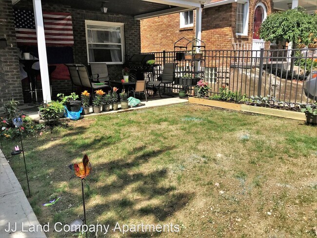 Building Photo - 3 br, 1 bath House - 6523 Rosemoor Street 1