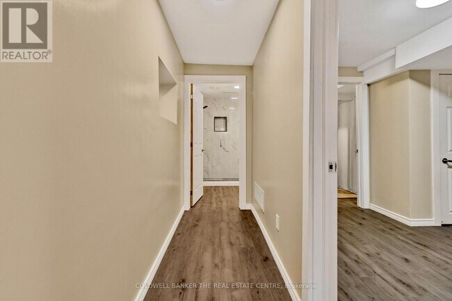 Building Photo - 5 Rutherford Ave
