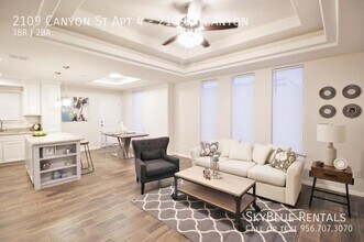 Building Photo - 2109 Canyon Dr