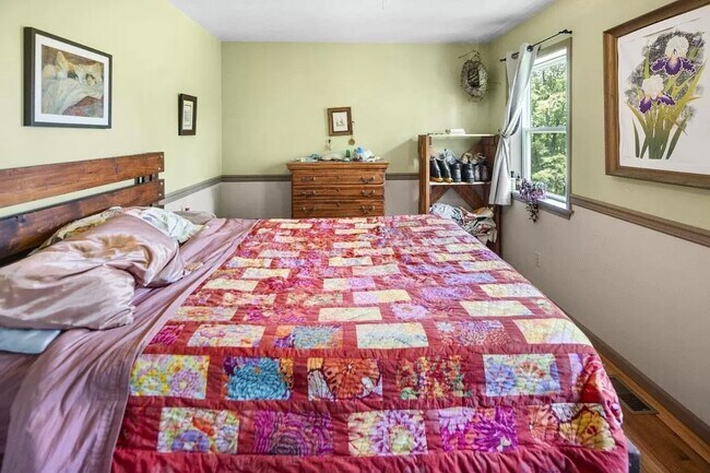 Bedroom 1 - 261 Coddington Rd