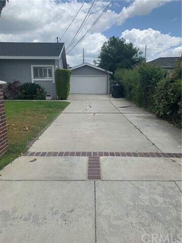 Building Photo - 5136 Myrtus Ave