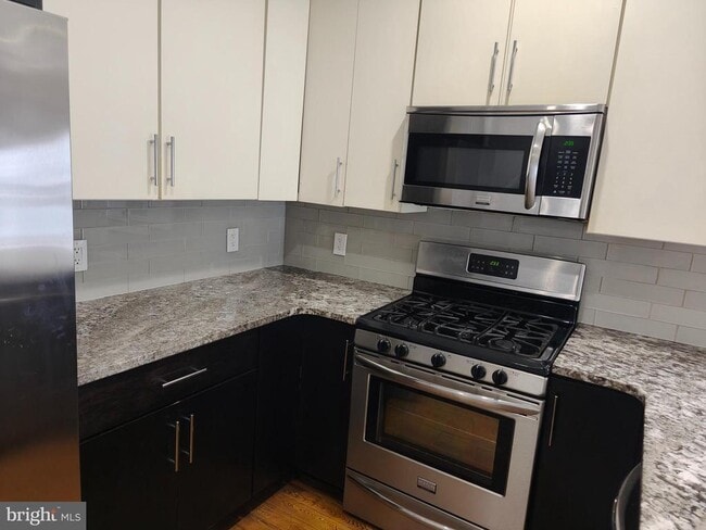 Building Photo - 1105 Mt Vernon St