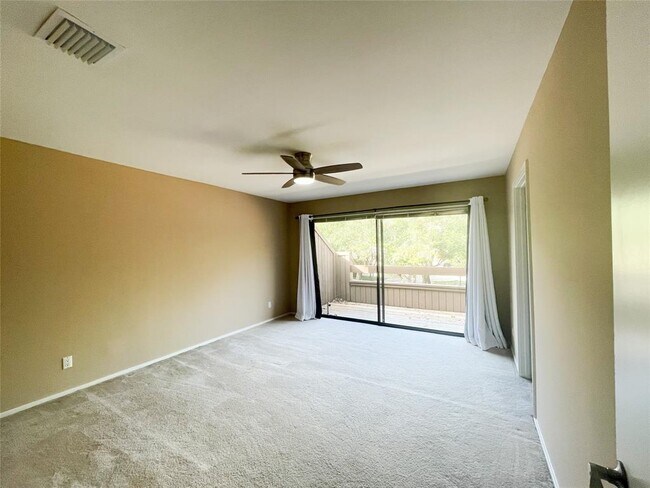 Foto del edificio - 11537 Riverview Dr