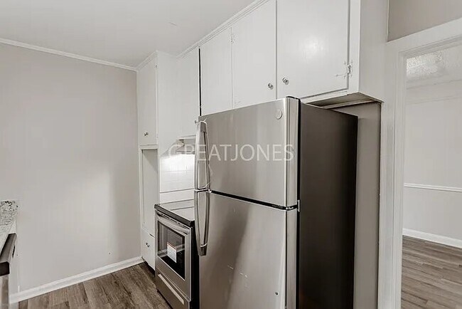 Foto del edificio - 2921 E Wynnton Ln