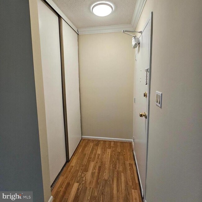 Foto del edificio - 7723 Donnybrook Ct