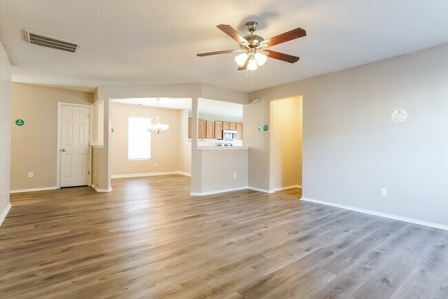 Building Photo - 2256 Ballston Pl