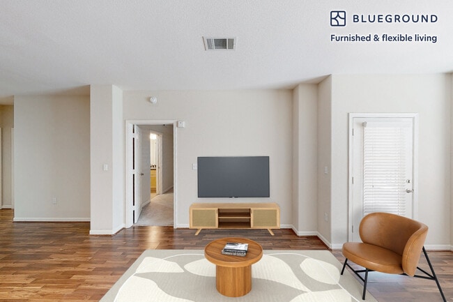 Foto del edificio - 1099 Admiral Ct