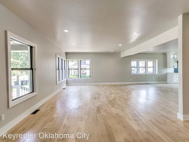 Building Photo - 4 br, 4 bath House - 1122 NW 13th St