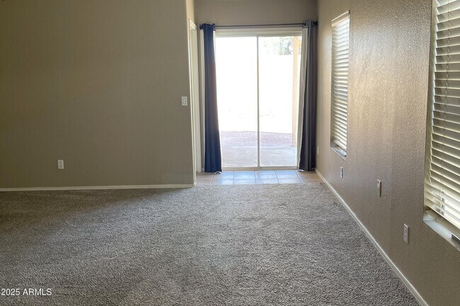 Foto del edificio - 16241 N 91st Dr