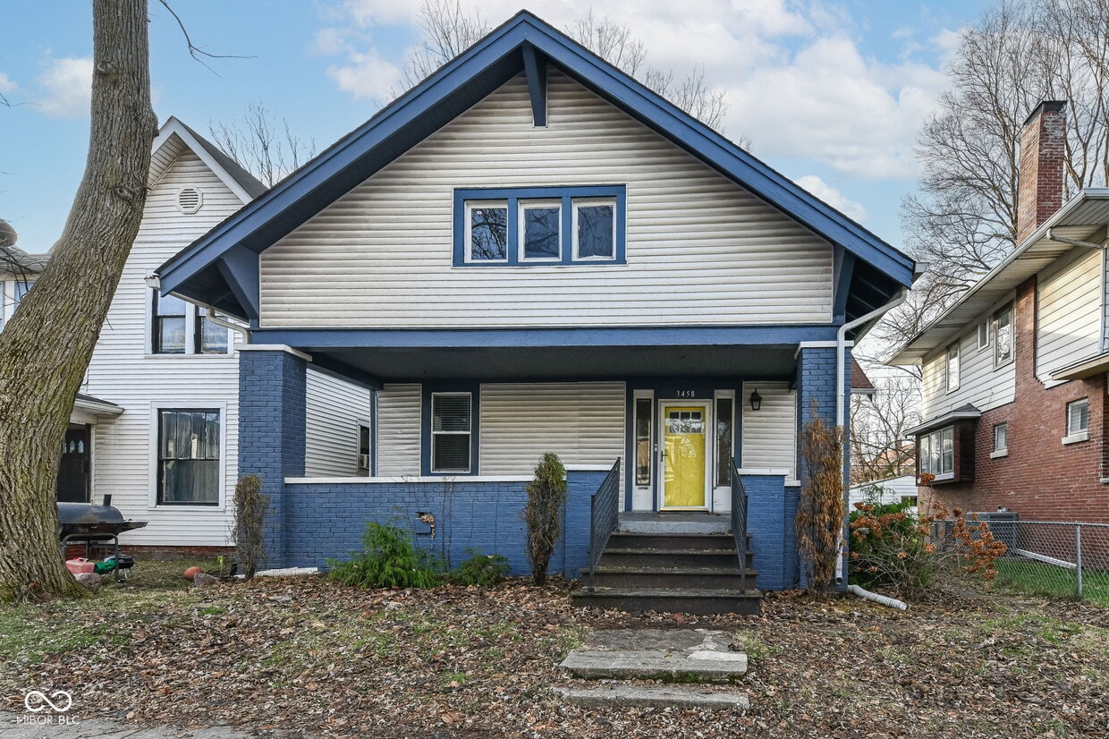 Primary Photo - 3458 N Kenwood Ave
