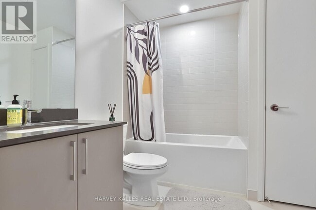 Photo du bâtiment - 27 Bathurst St