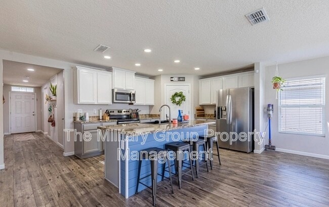 Building Photo - 1816 Blackwater Wy