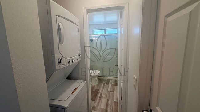 Photo - 1412 Everton pl House