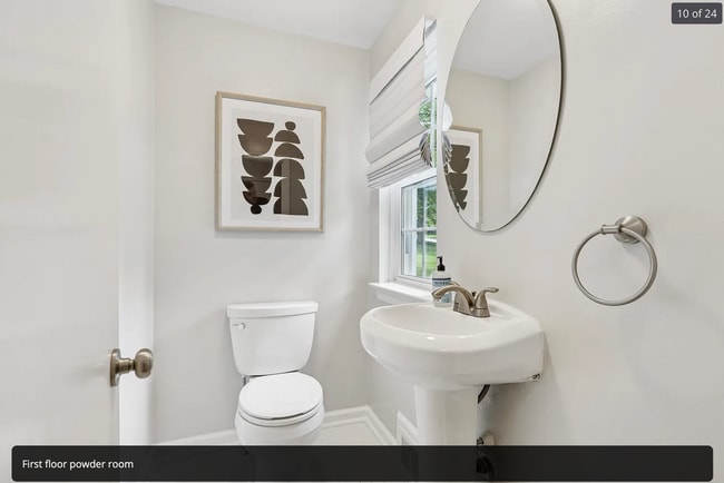 Building Photo - 903 Sulgrave Ln