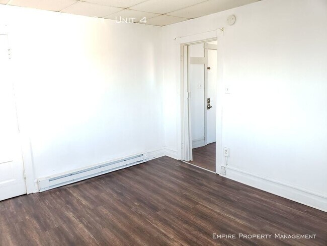 Building Photo - Studio in Allentown