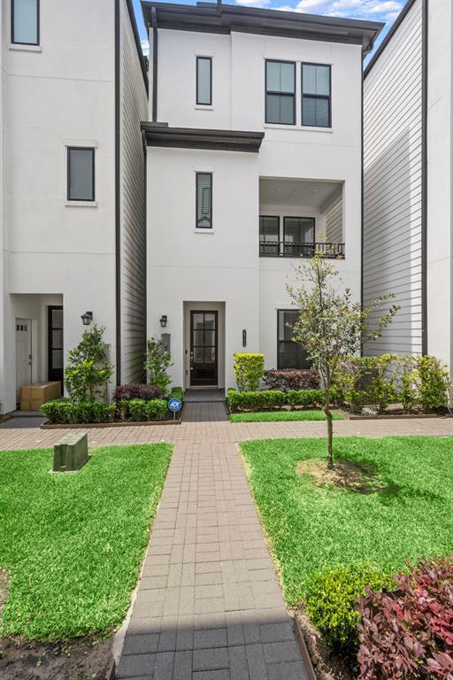 Building Photo - 2810 Grand Fountains Dr