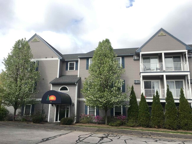 Foto del edificio - 99 Eastern Ave