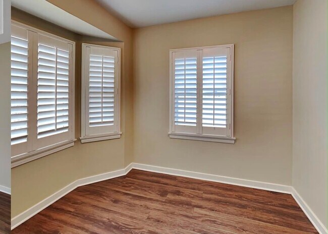 Foto del edificio - 7207 Prospect Ave