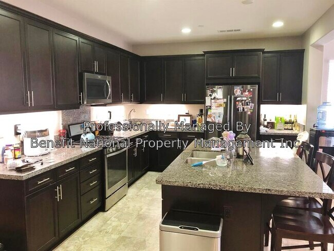 Building Photo - 29674 Eastbank Dr