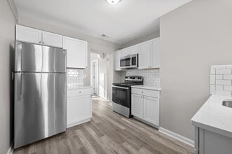 Building Photo - 6735 Ford Ave