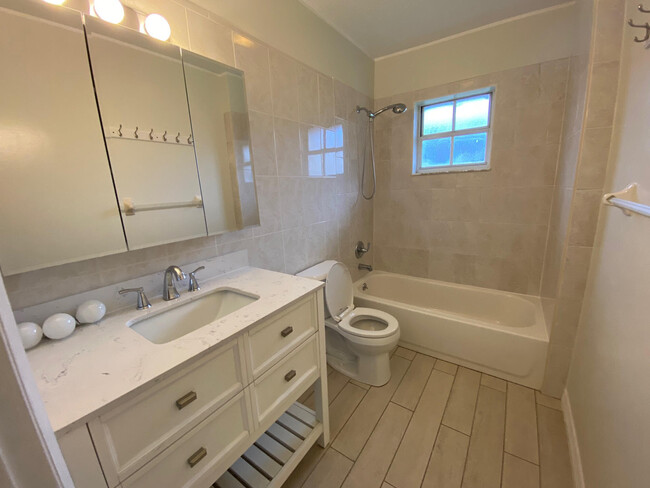 Building Photo - 14041 Wellington Trace