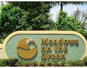 Building Photo - 315 Meadows Cir