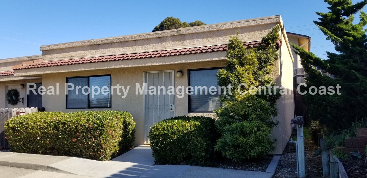 Primary Photo - 2220 Palisades Ave
