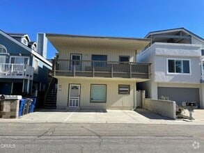 Building Photo - 3316 Ocean Dr