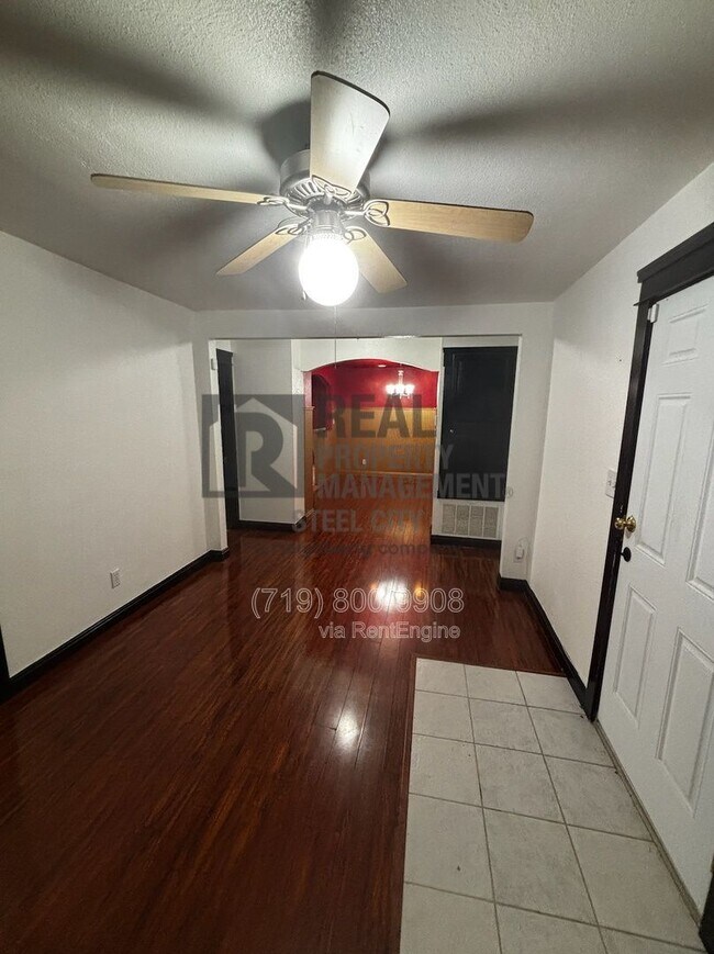 Foto del edificio - 703 Jackson St
