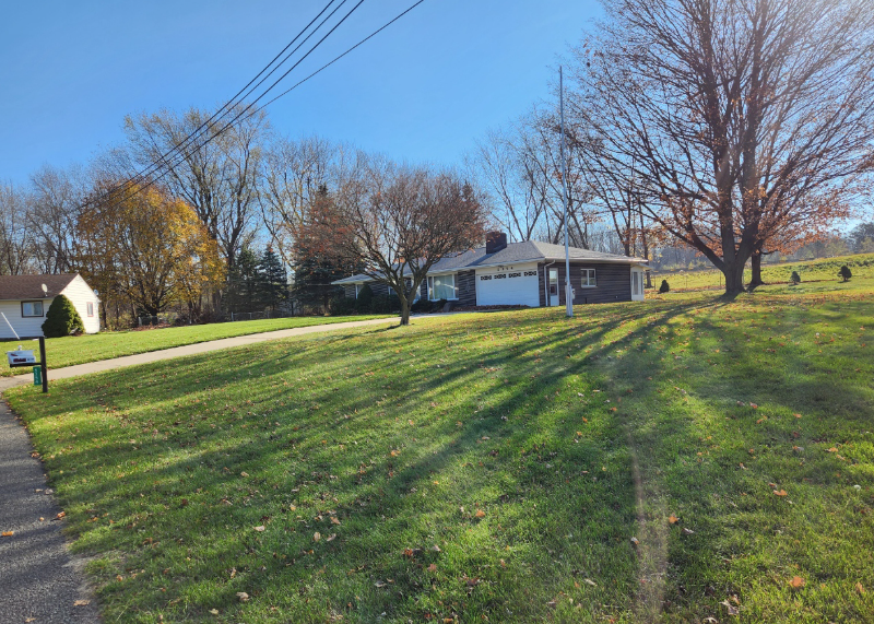 Primary Photo - 5354 Woodfield Ave