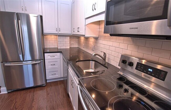 Building Photo - 2285 Peachtree St NE