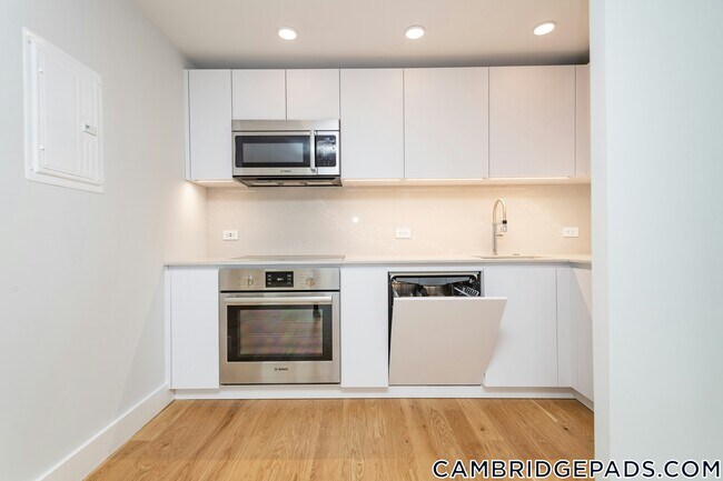 Foto del edificio - 334 Harvard St