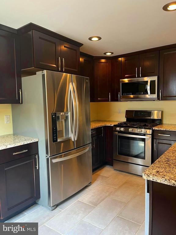 Foto del edificio - 120 N Frederick St