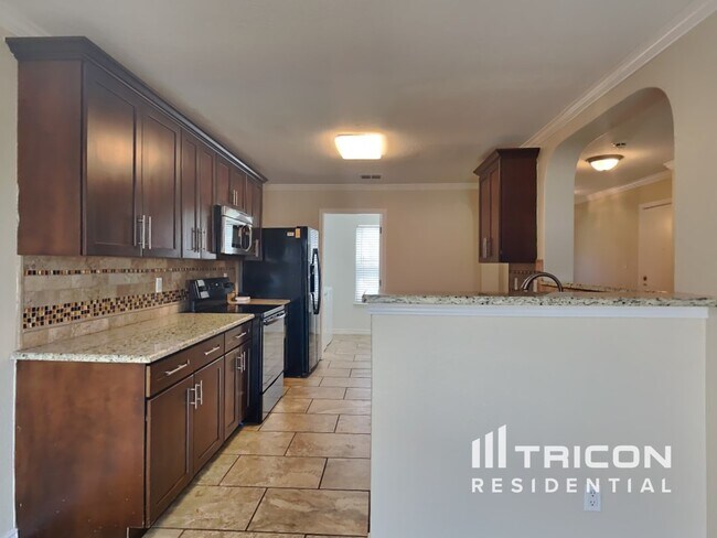 Building Photo - 2714 Moonrock