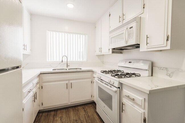 Foto del interior - 18407 Dearborn Street