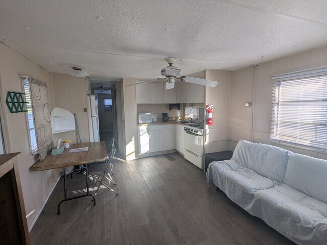 Building Photo - 120 Fortner Ave