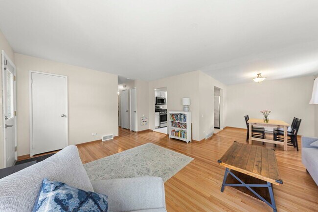 Foto del edificio - 221 S Linden Ave