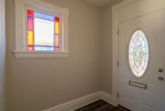 Building Photo - 258 Quimby St NE